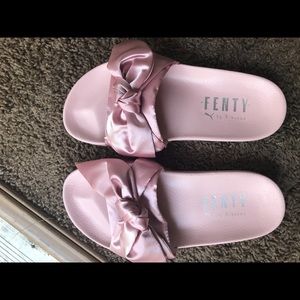 Puma x Rihanna Fenty Pink Bow Slides Size US 6.5